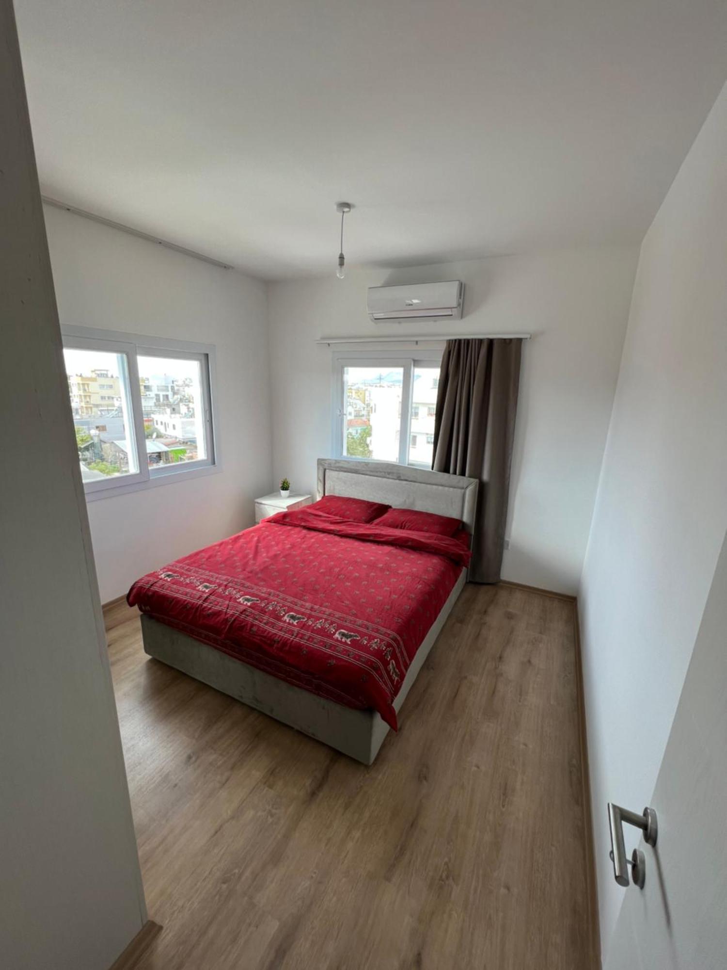Tetris Spacious Comfortable * Nikosia